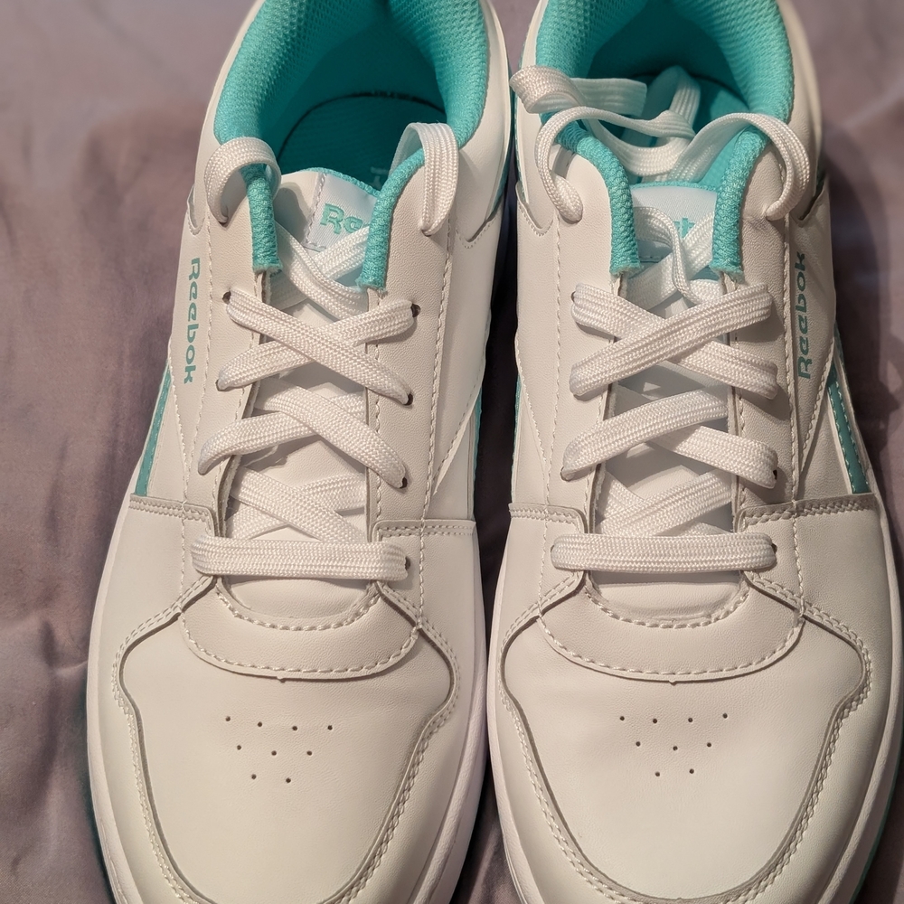 Reebok Women's White and Aqua Sneakers Brand New Never Worn